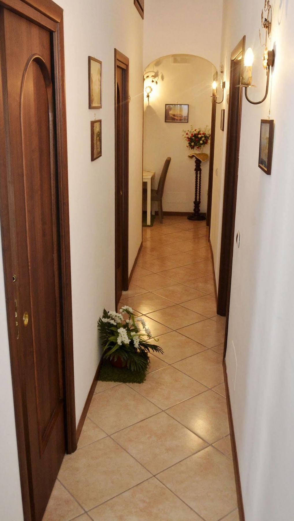 Bed & Breakfast A Castel Capuano Naples Extérieur photo