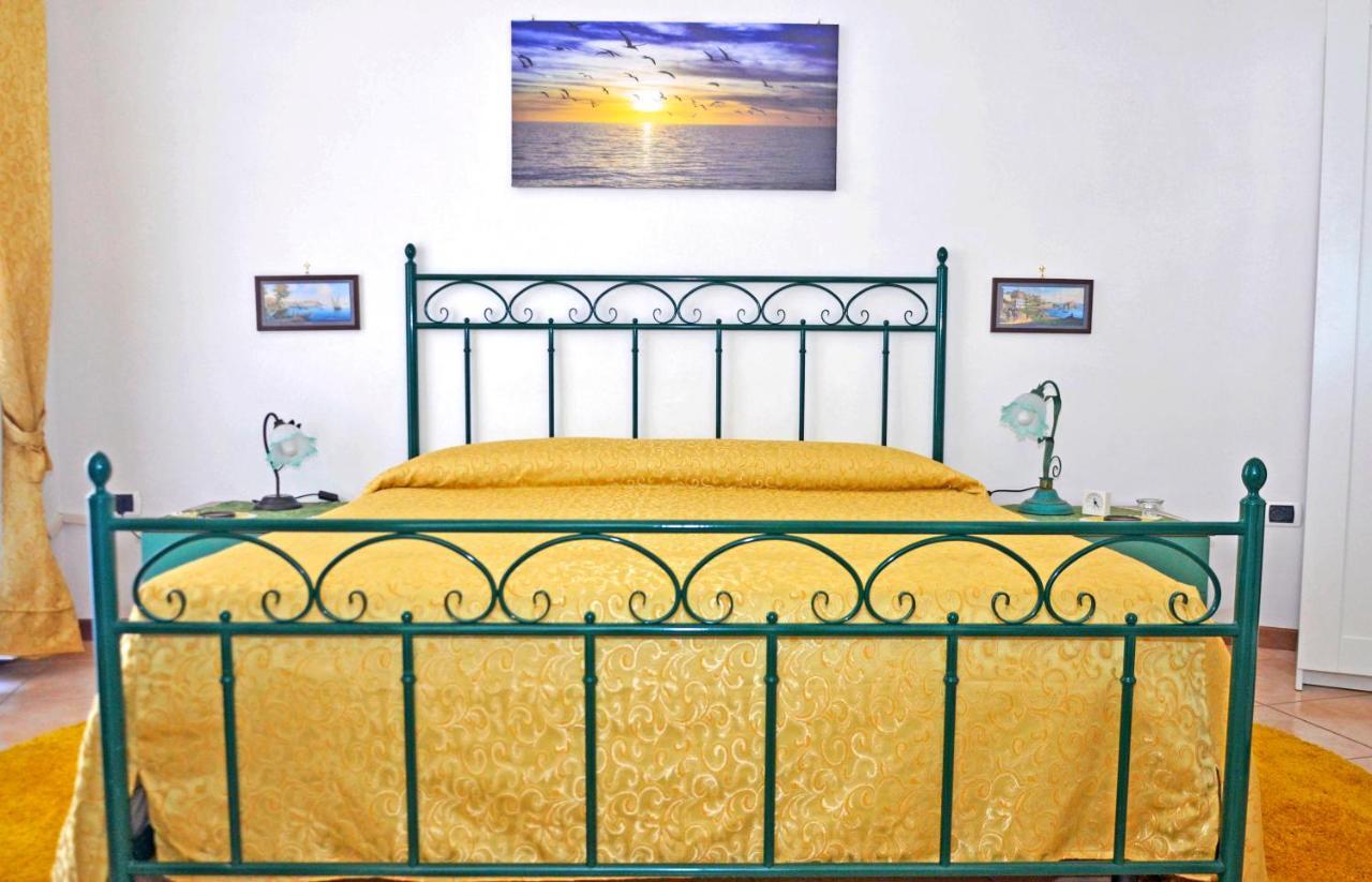 Bed & Breakfast A Castel Capuano Naples Extérieur photo